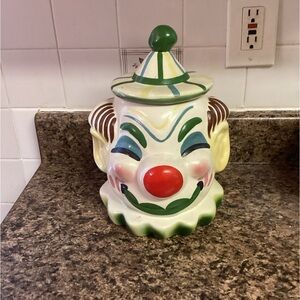 Vintage 1950s Sierra Vista ceramic clown cookie jar California pottery 11”75.